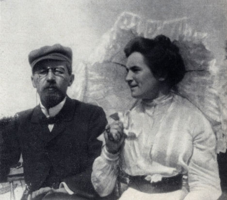 А. П. Чехов и О. Л. Книппер в Любимовке. 1902 